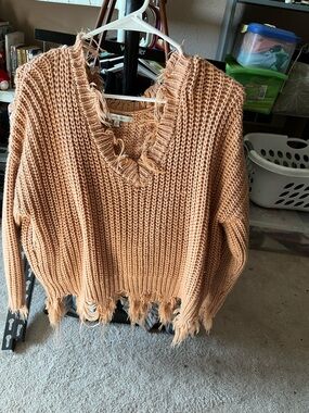 Love Tree Distressed Frayed V-Neck Chunky Knit Sweater